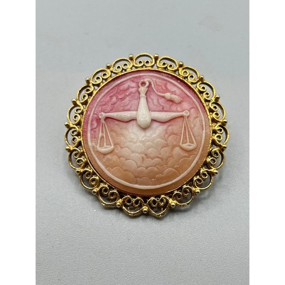 Libra Resin Cameo Zodiac Sign Vintage Round Pin Brooch Vintage Costume Jewelry - Picture 3 of 6